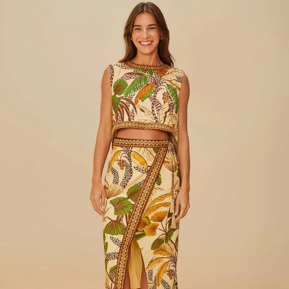 FARM RIO SAND FOLIAGE SKETCH BLOUSE NWT - Picture 5 of 10